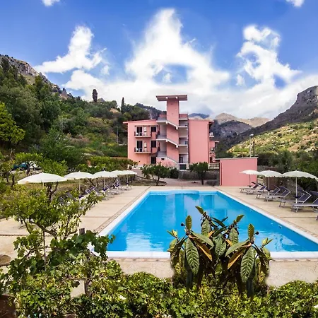 Residence Villa Mare Taormina-2